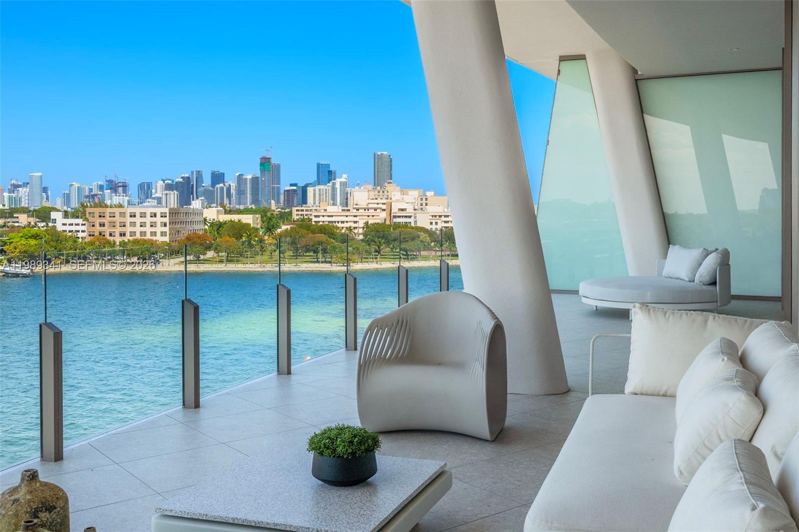 5 Grove Isle Dr #PHS01 Coconut Grove, FL 33131