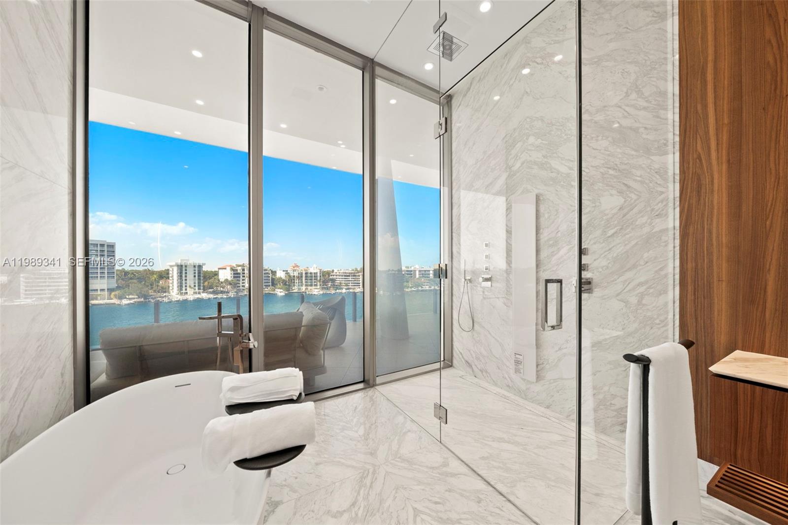 5 Grove Isle Dr #PHS01 Coconut Grove, FL 33131