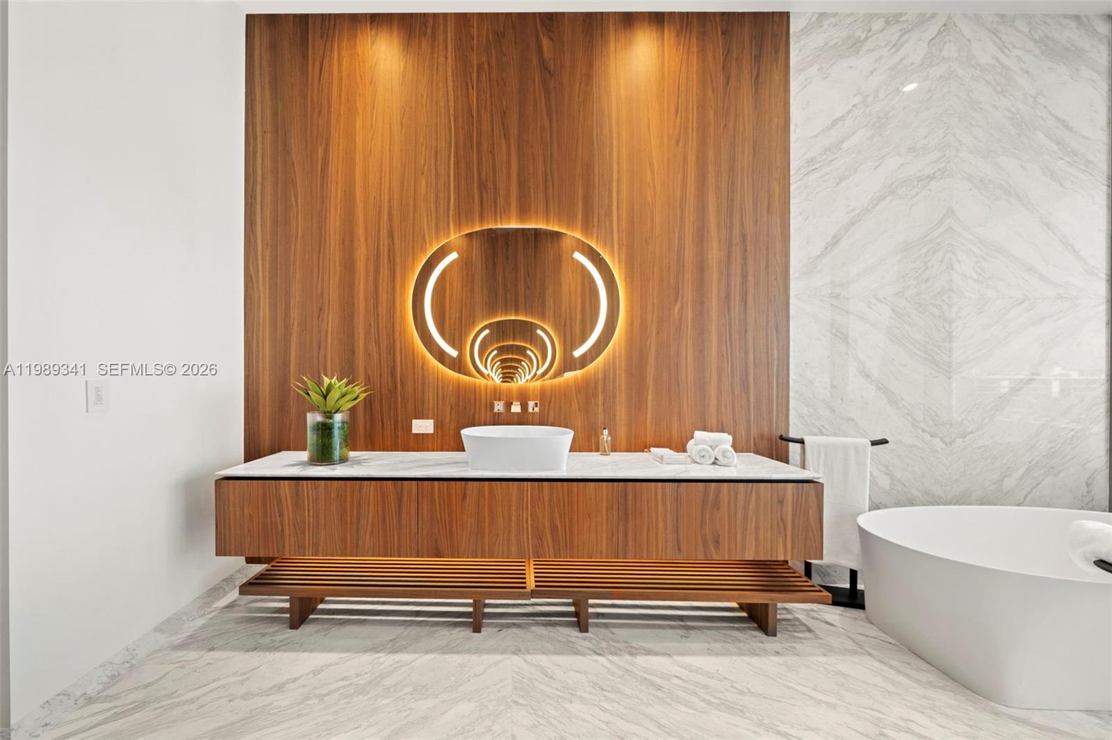 5 Grove Isle Dr #PHS01 Coconut Grove, FL 33131