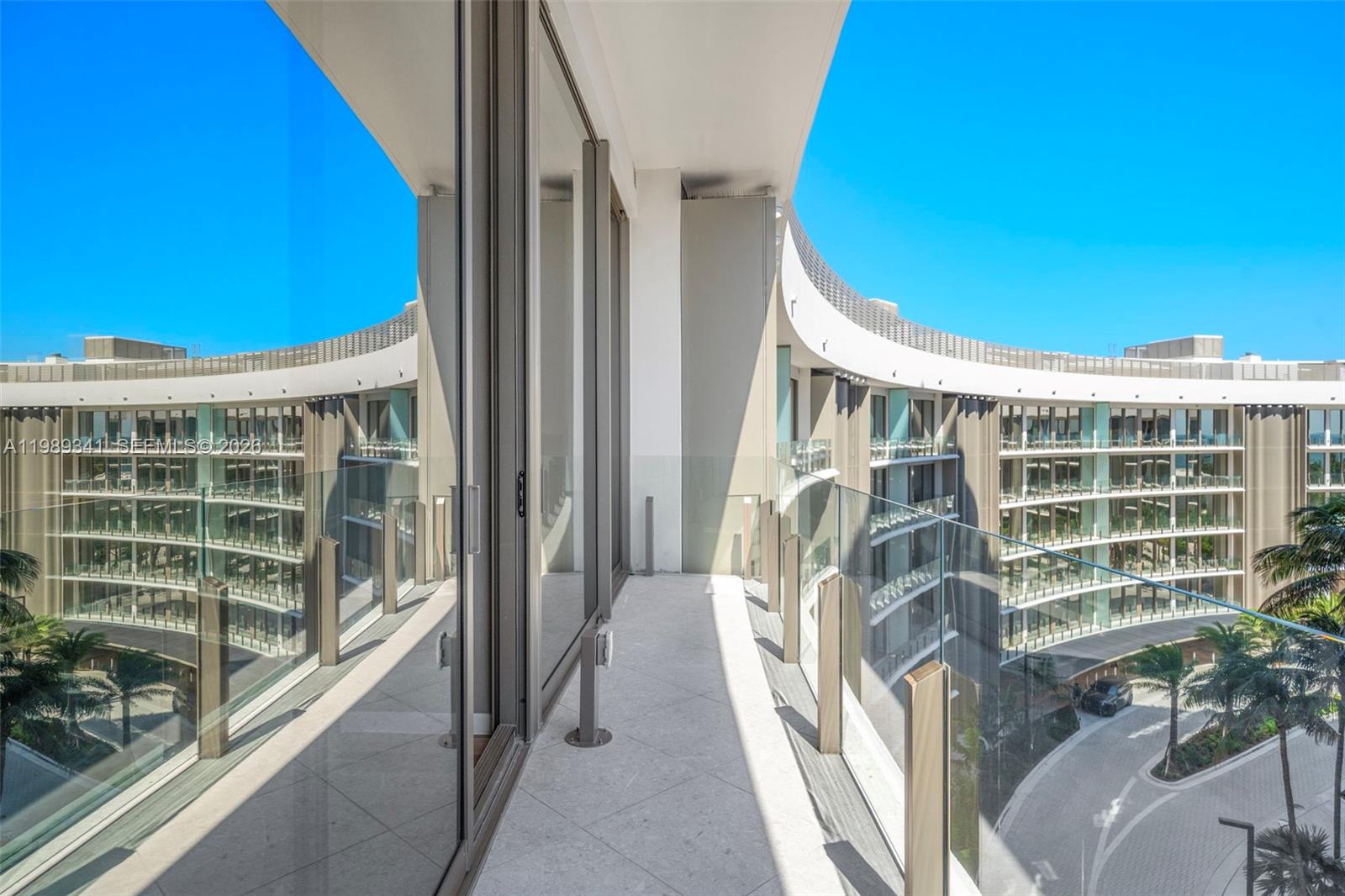 5 Grove Isle Dr #PHS01 Coconut Grove, FL 33131