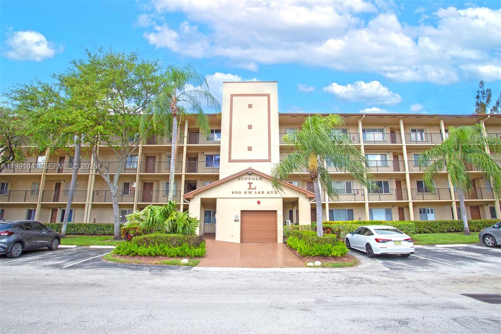 900 SW 142nd Ave #115L Pembroke Pines, FL 33027