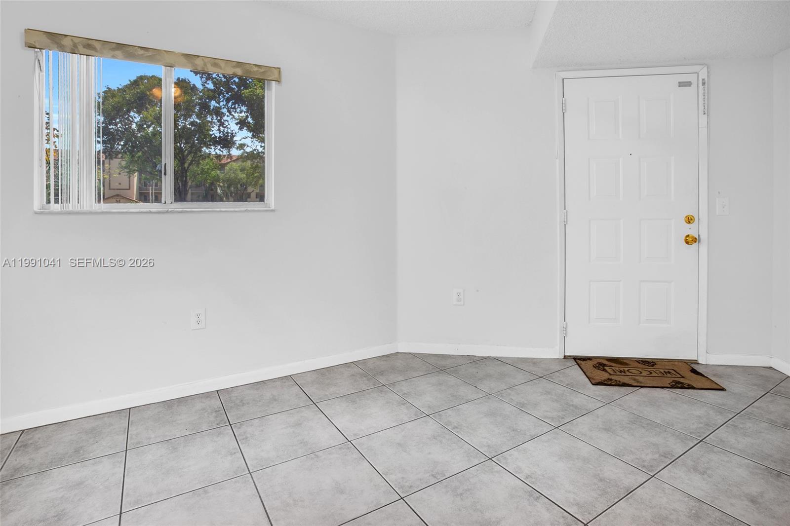 900 SW 142nd Ave #115L Pembroke Pines, FL 33027