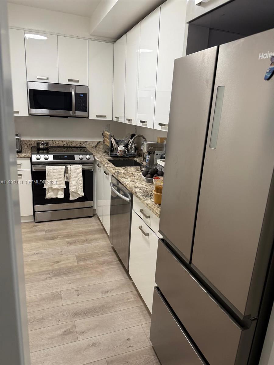 5005 Collins Ave #1525 Miami Beach, FL 33140