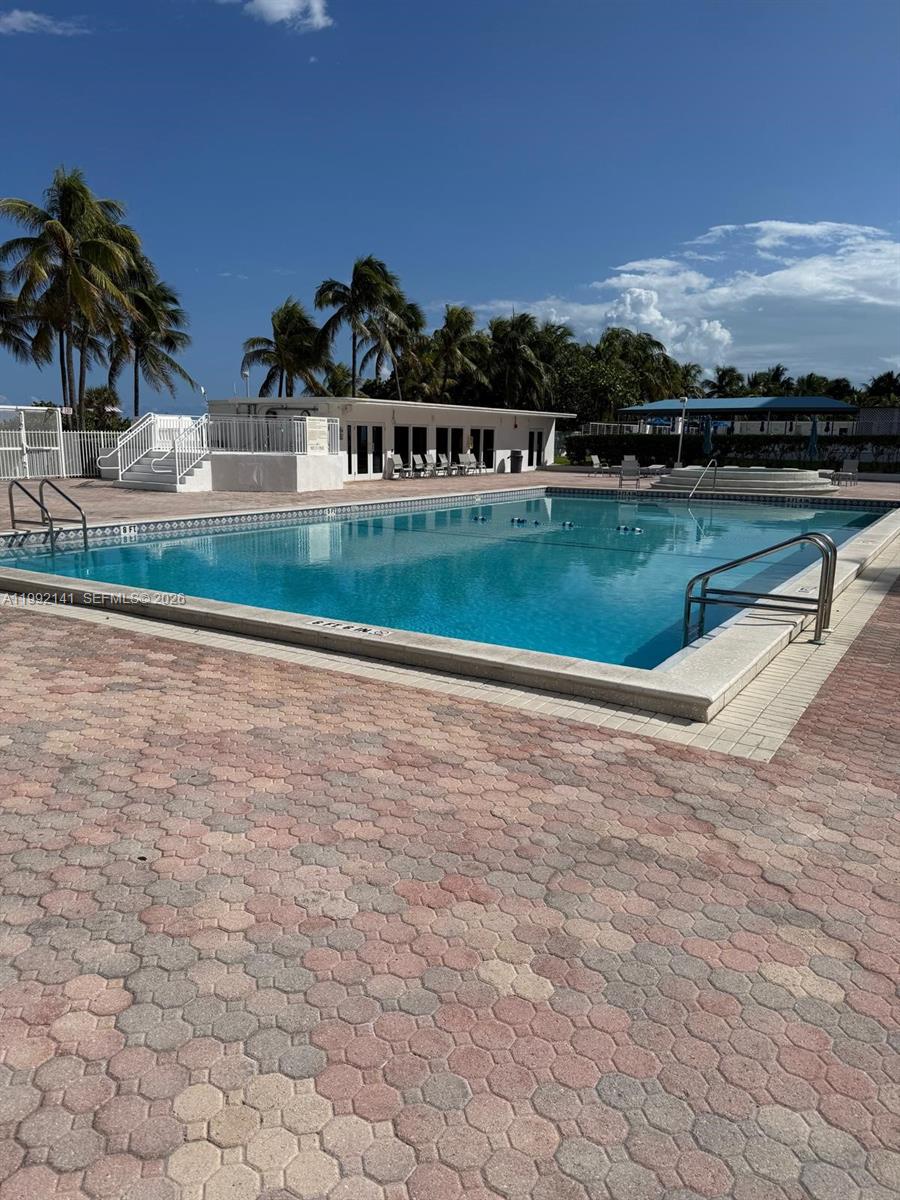 5005 Collins Ave #1525 Miami Beach, FL 33140