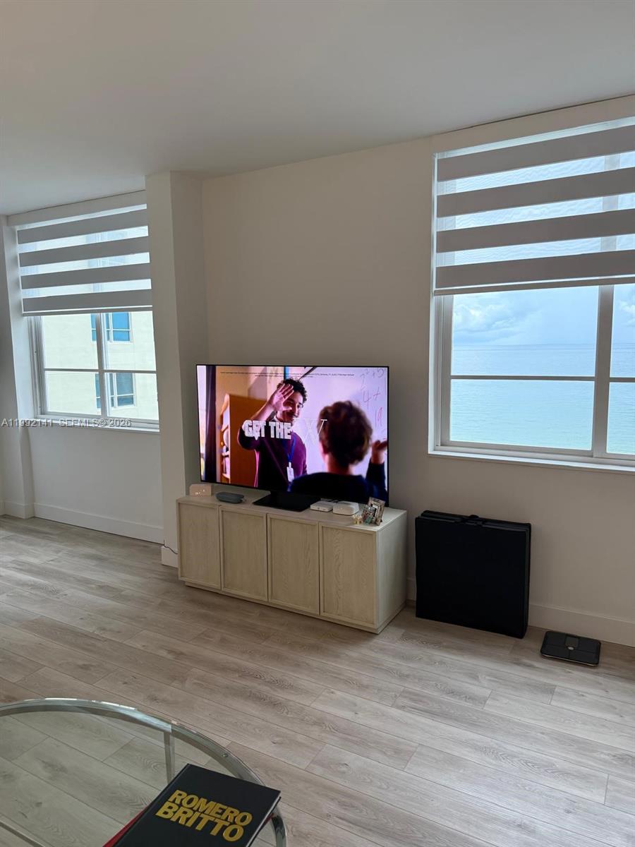 5005 Collins Ave #1525 Miami Beach, FL 33140