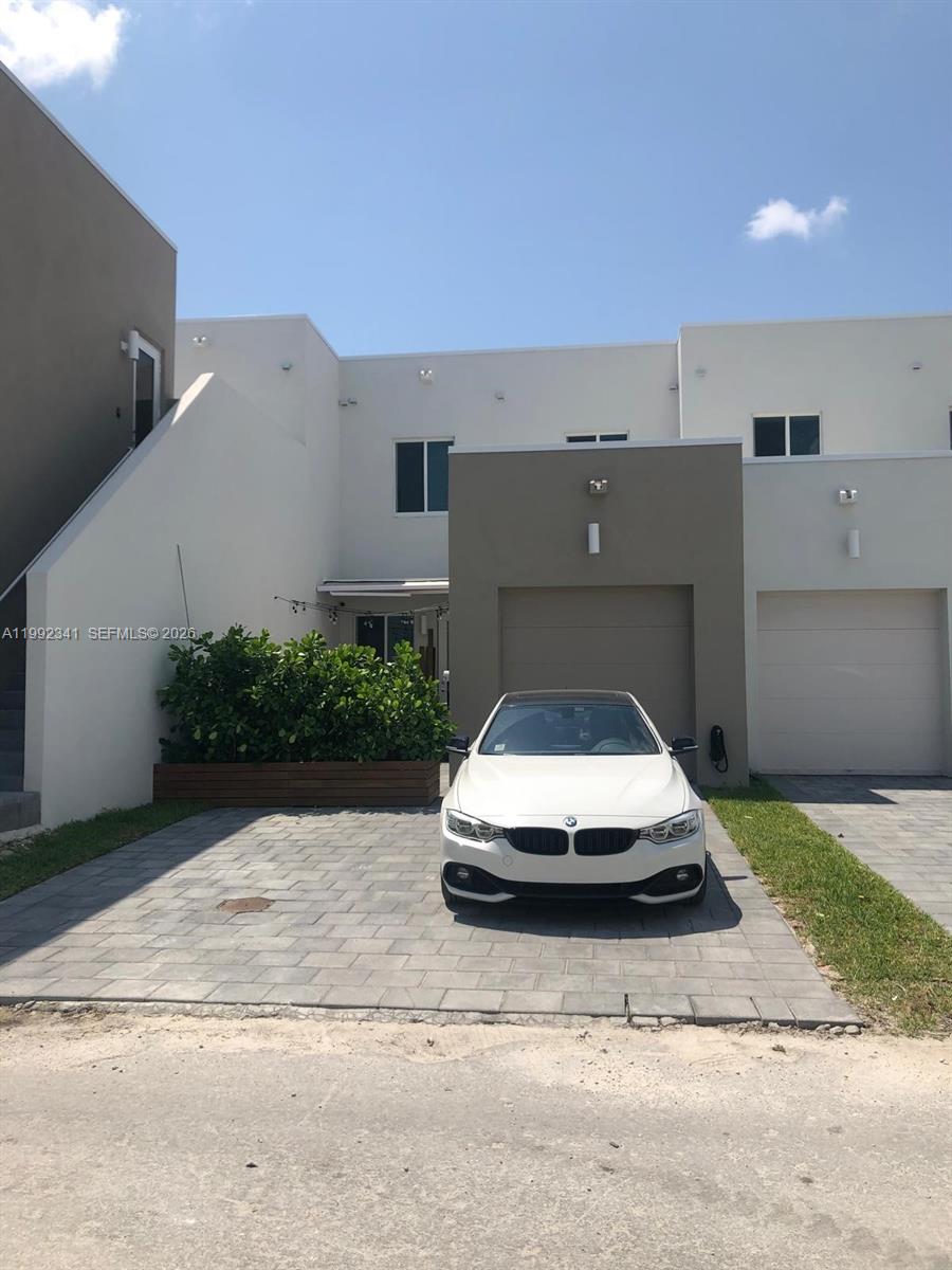 10355 NW 66th St #10355 Doral, FL 33178