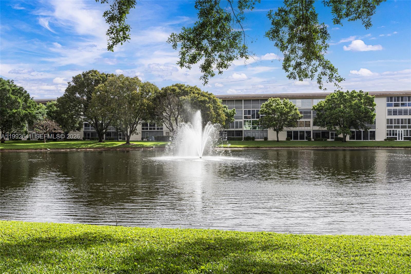 2304 Lucaya Ln #G1 Coconut Creek, FL 33066