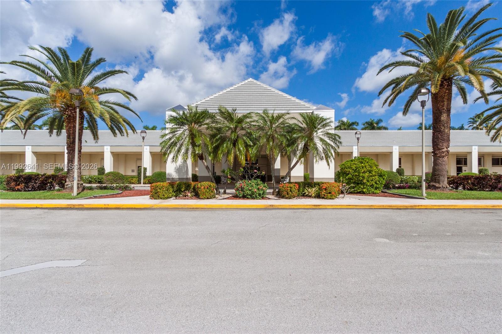 2304 Lucaya Ln #G1 Coconut Creek, FL 33066