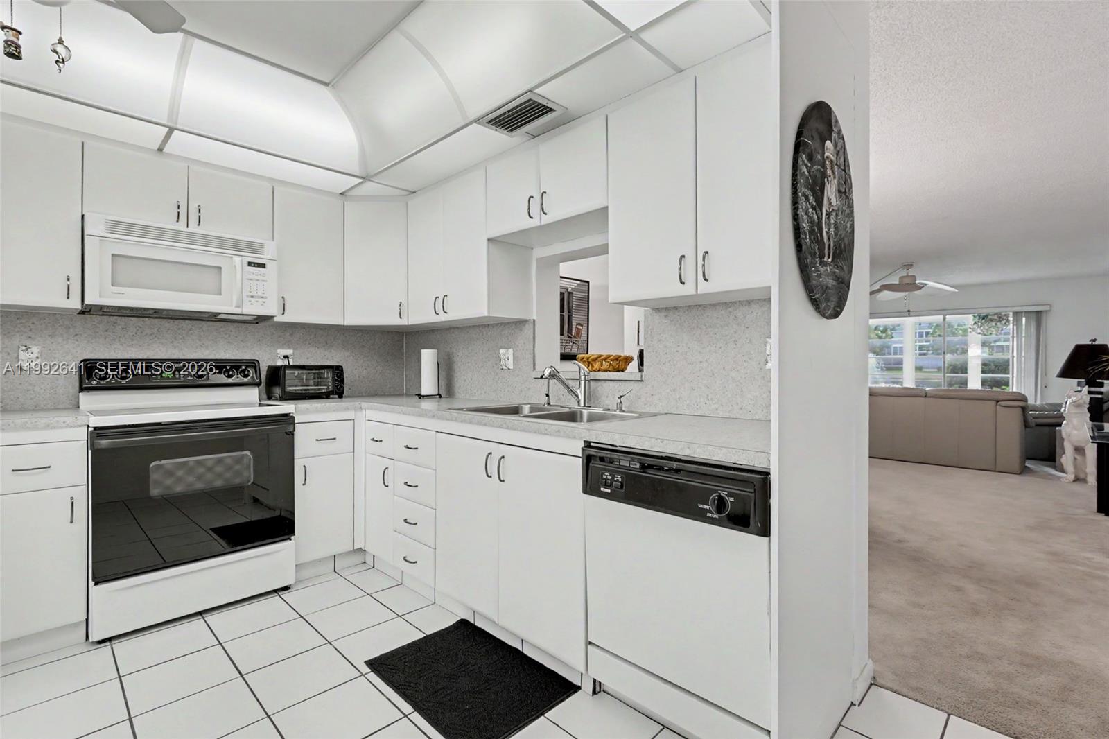 2304 Lucaya Ln #G1 Coconut Creek, FL 33066