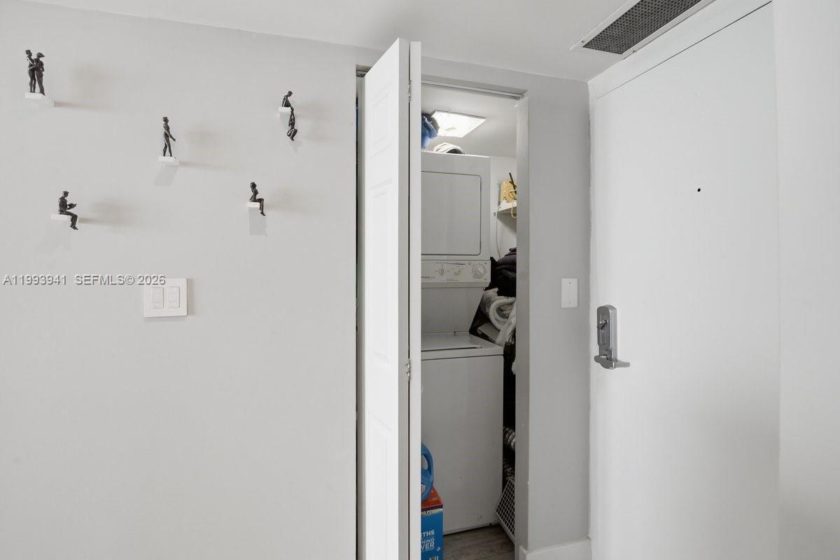 image Charter Club20