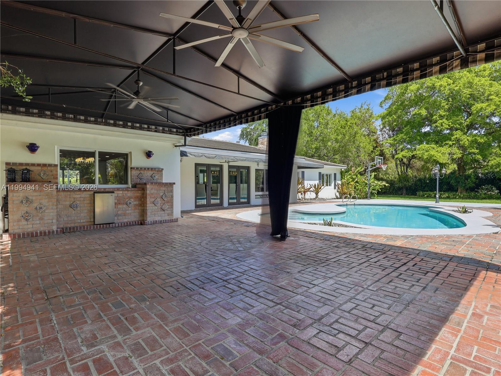 8500 SW 70th St Miami, FL 33143