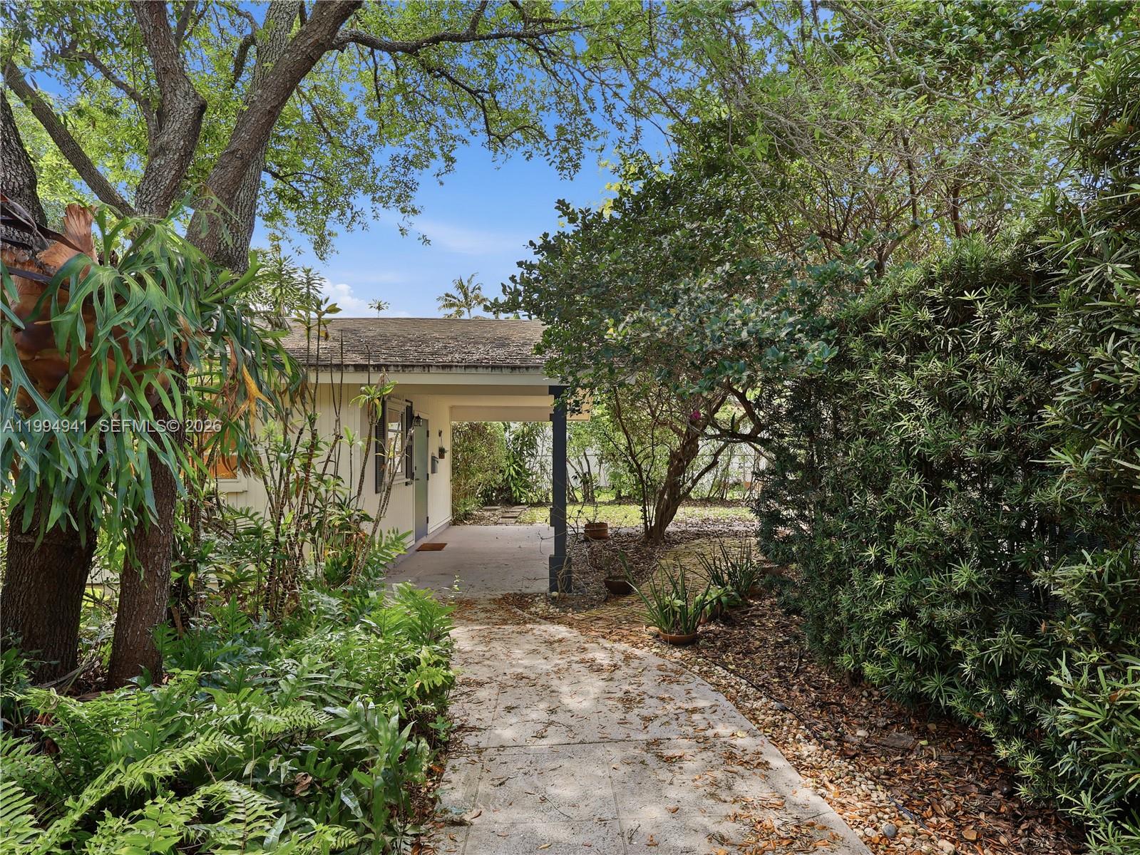 8500 SW 70th St Miami, FL 33143