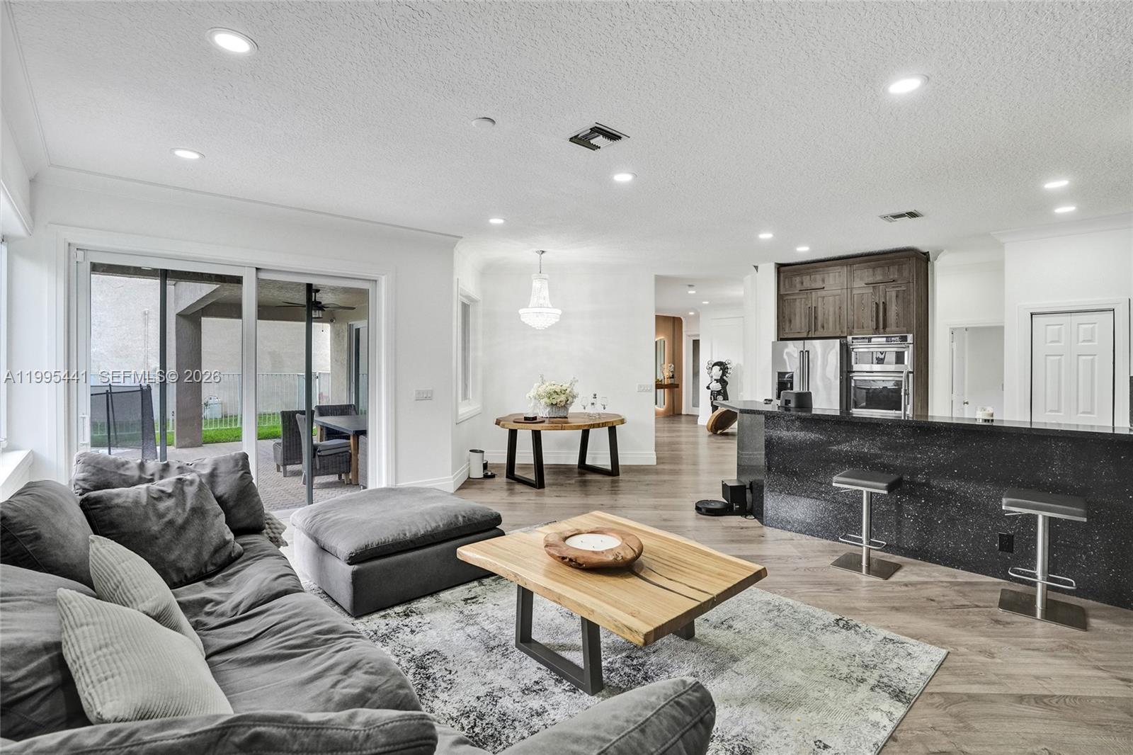 16180 SW 14th St Pembroke Pines, FL 33027