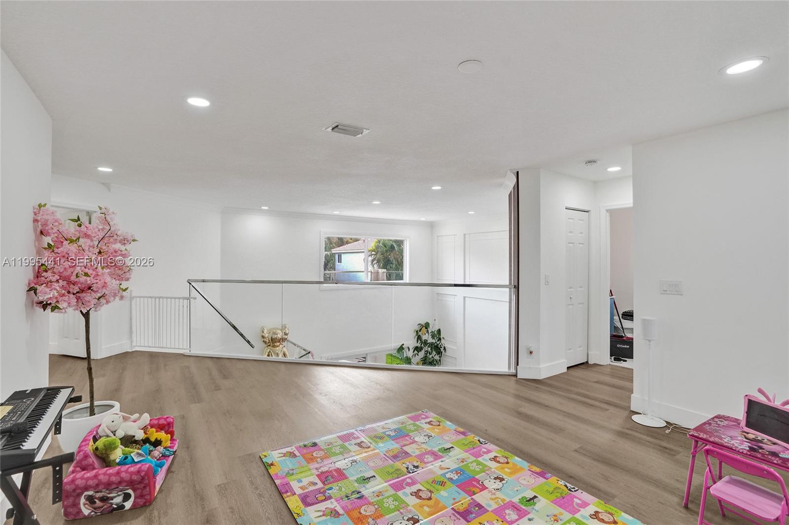 16180 SW 14th St Pembroke Pines, FL 33027