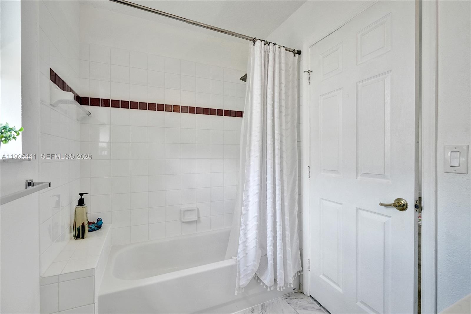 16180 SW 14th St Pembroke Pines, FL 33027