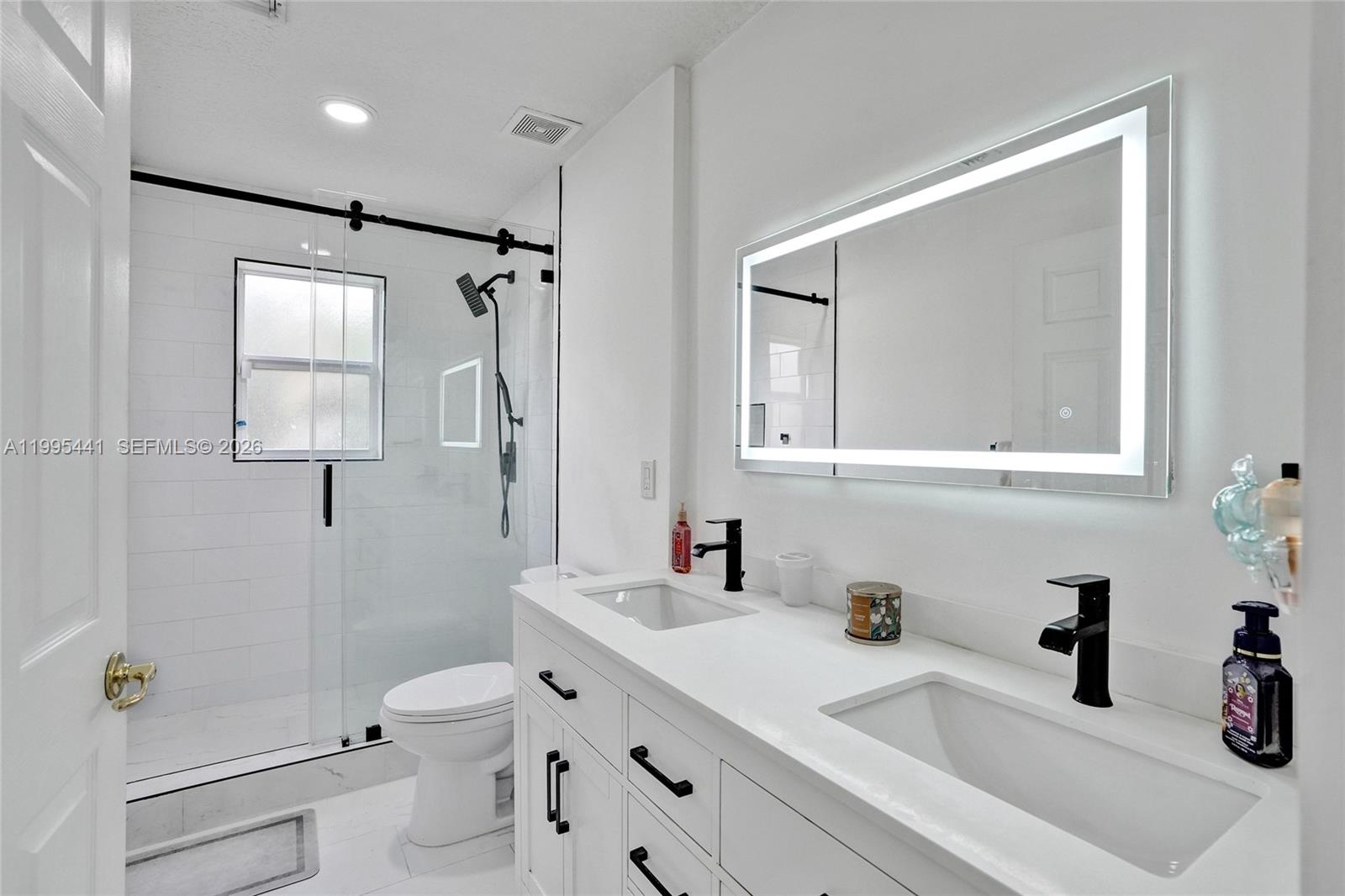 16180 SW 14th St Pembroke Pines, FL 33027