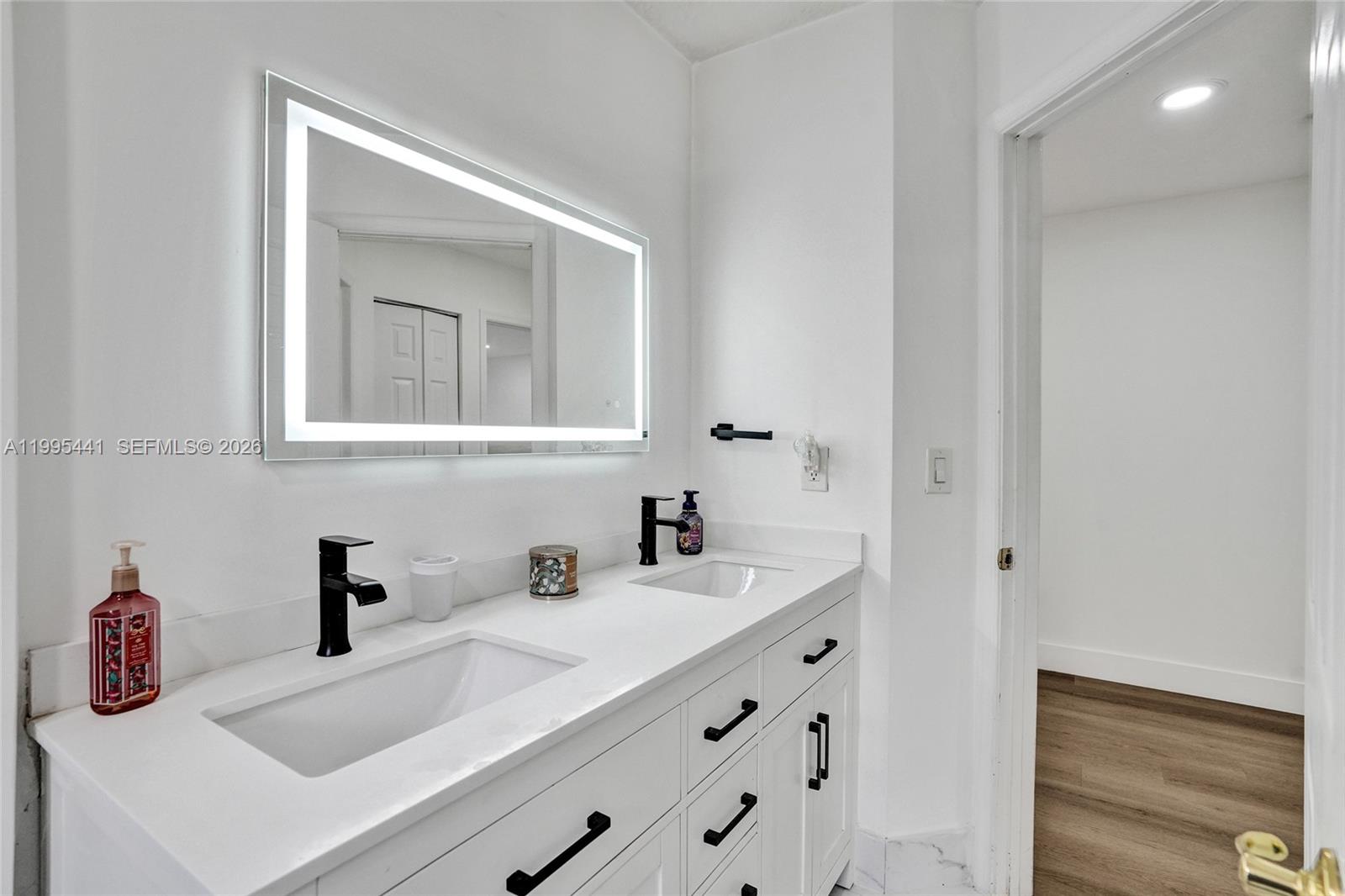 16180 SW 14th St Pembroke Pines, FL 33027