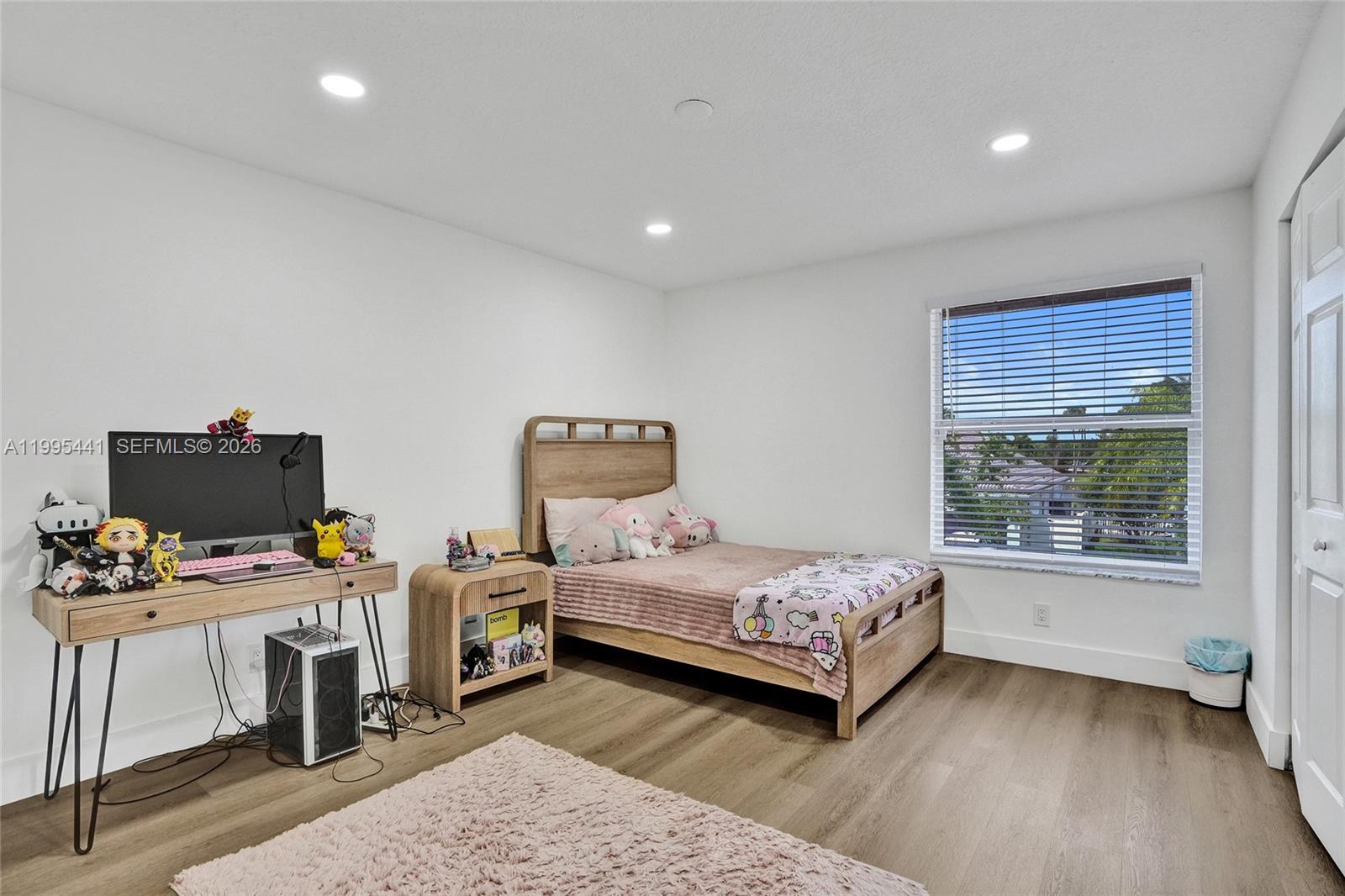 16180 SW 14th St Pembroke Pines, FL 33027