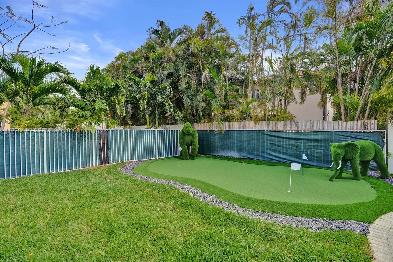 16180 SW 14th St Pembroke Pines, FL 33027