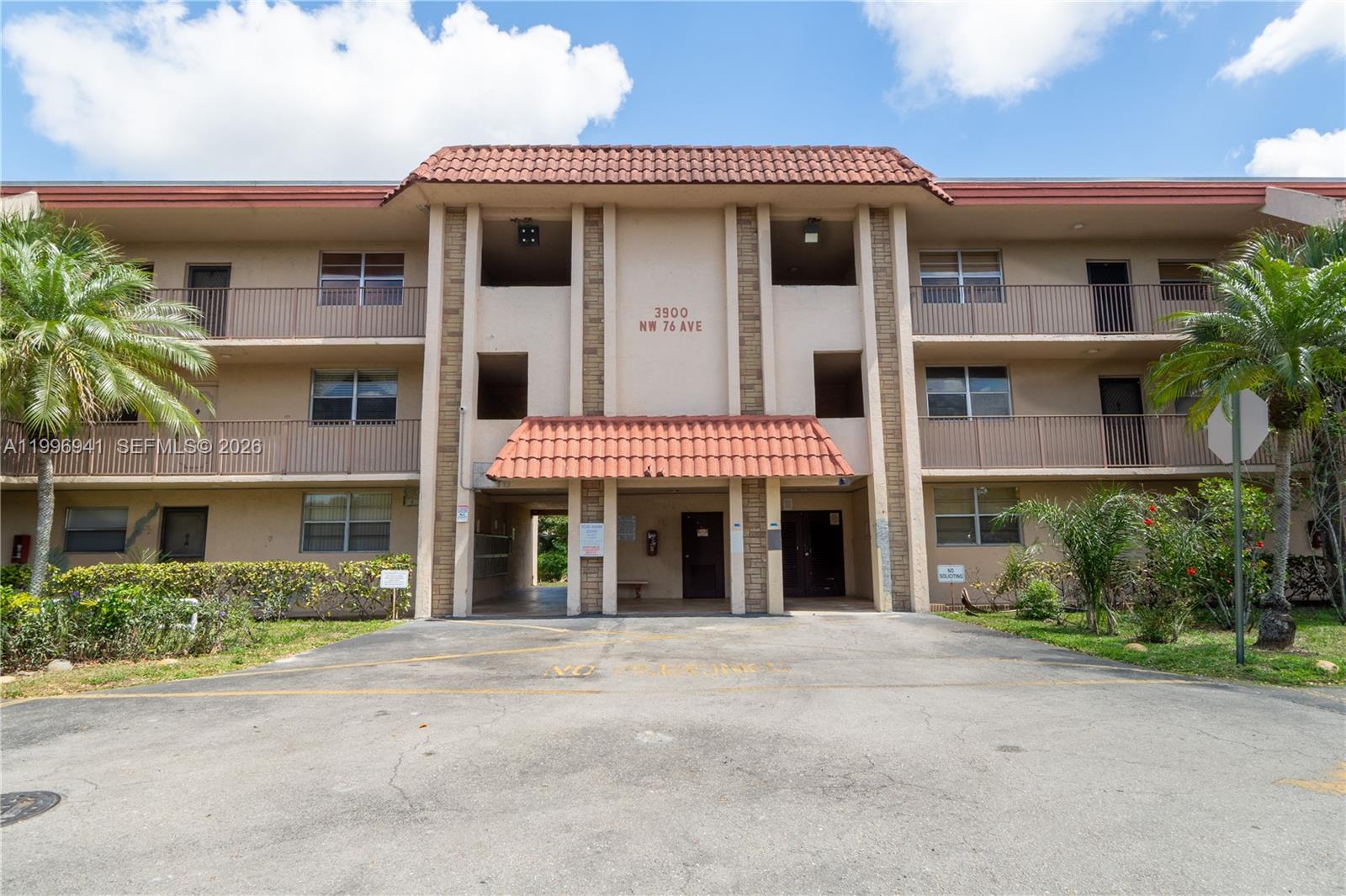 3900 NW 76th Ave #212