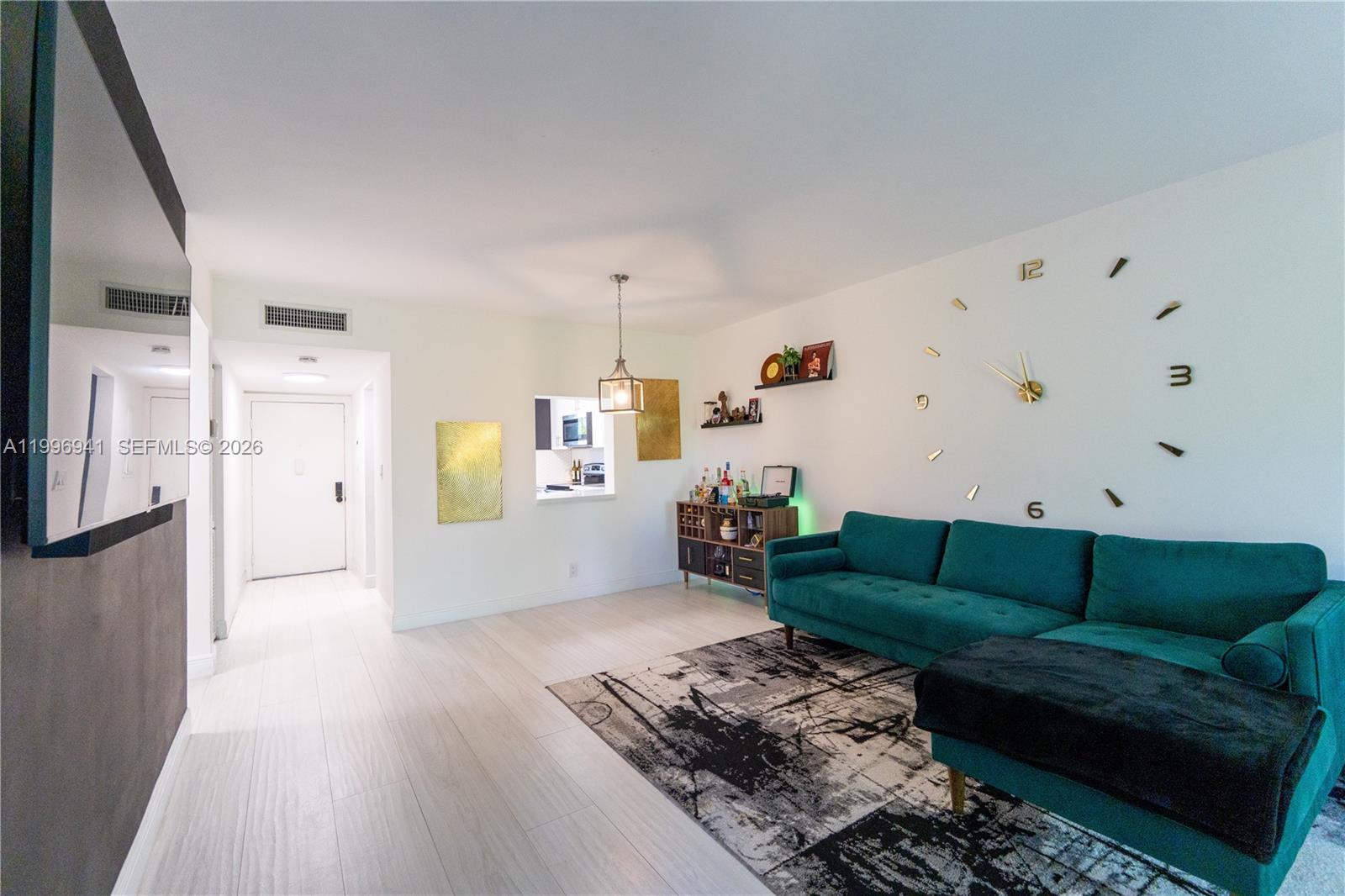 3900 NW 76th Ave #212 Sunrise, FL 33351