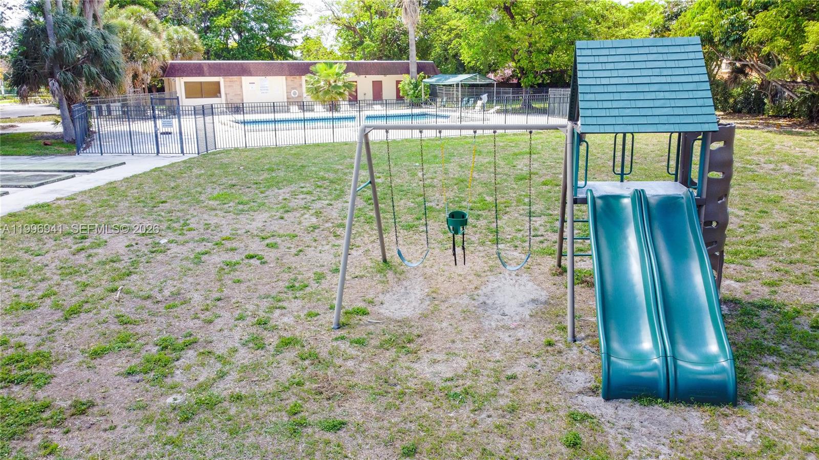 3900 NW 76th Ave #212 Sunrise, FL 33351