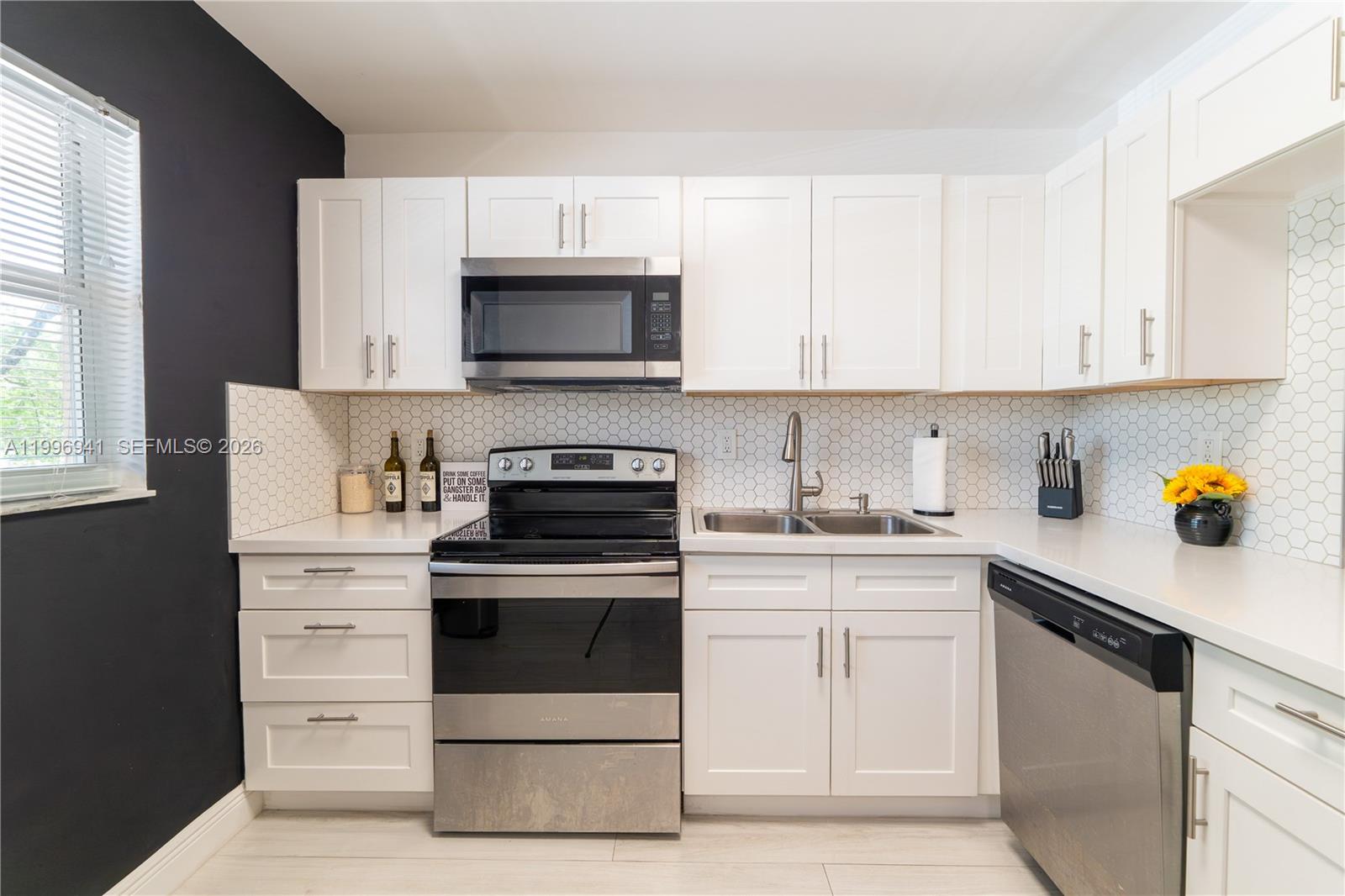 3900 NW 76th Ave #212 Sunrise, FL 33351