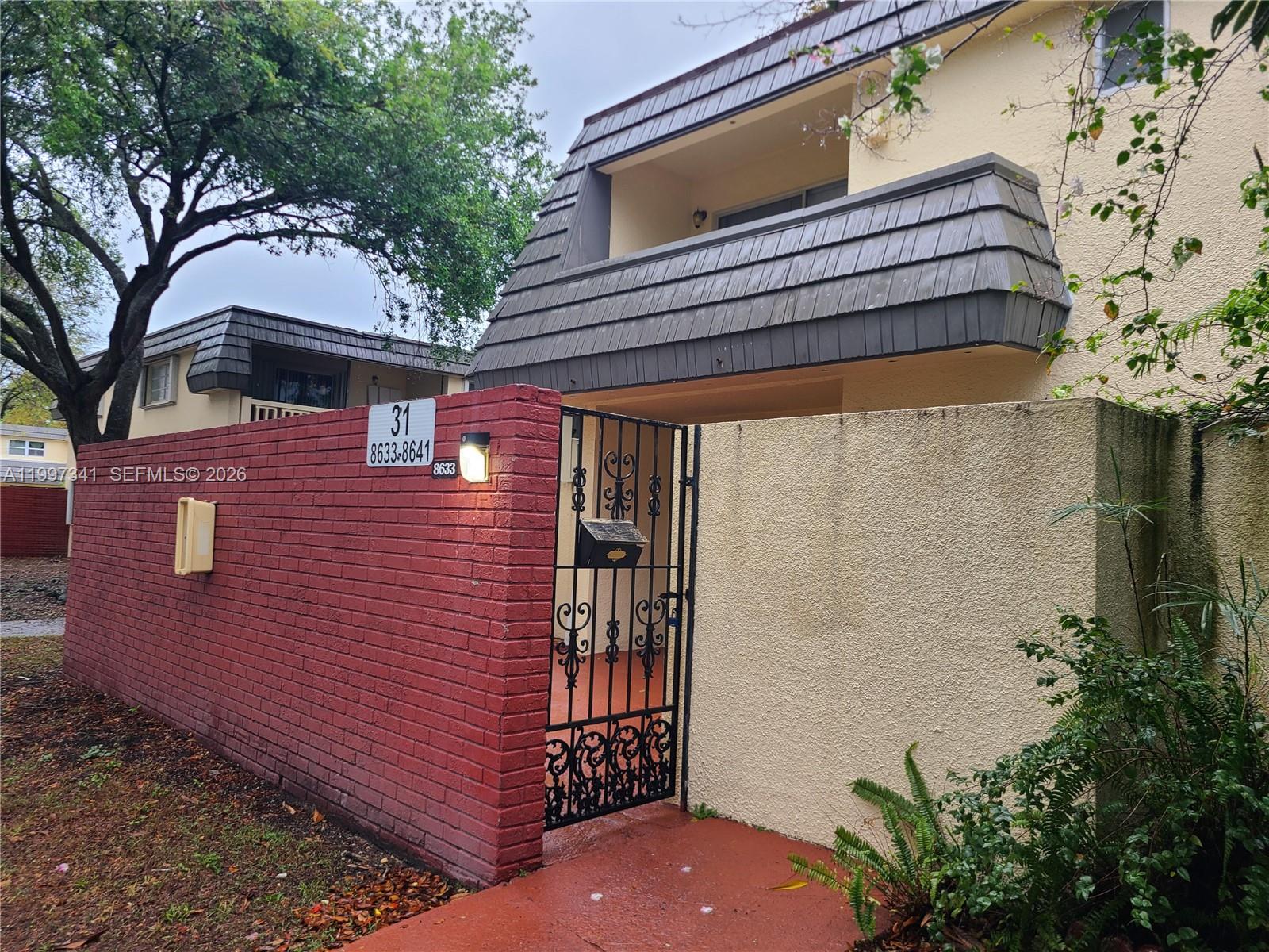 8633 SW 137th Ave #8633