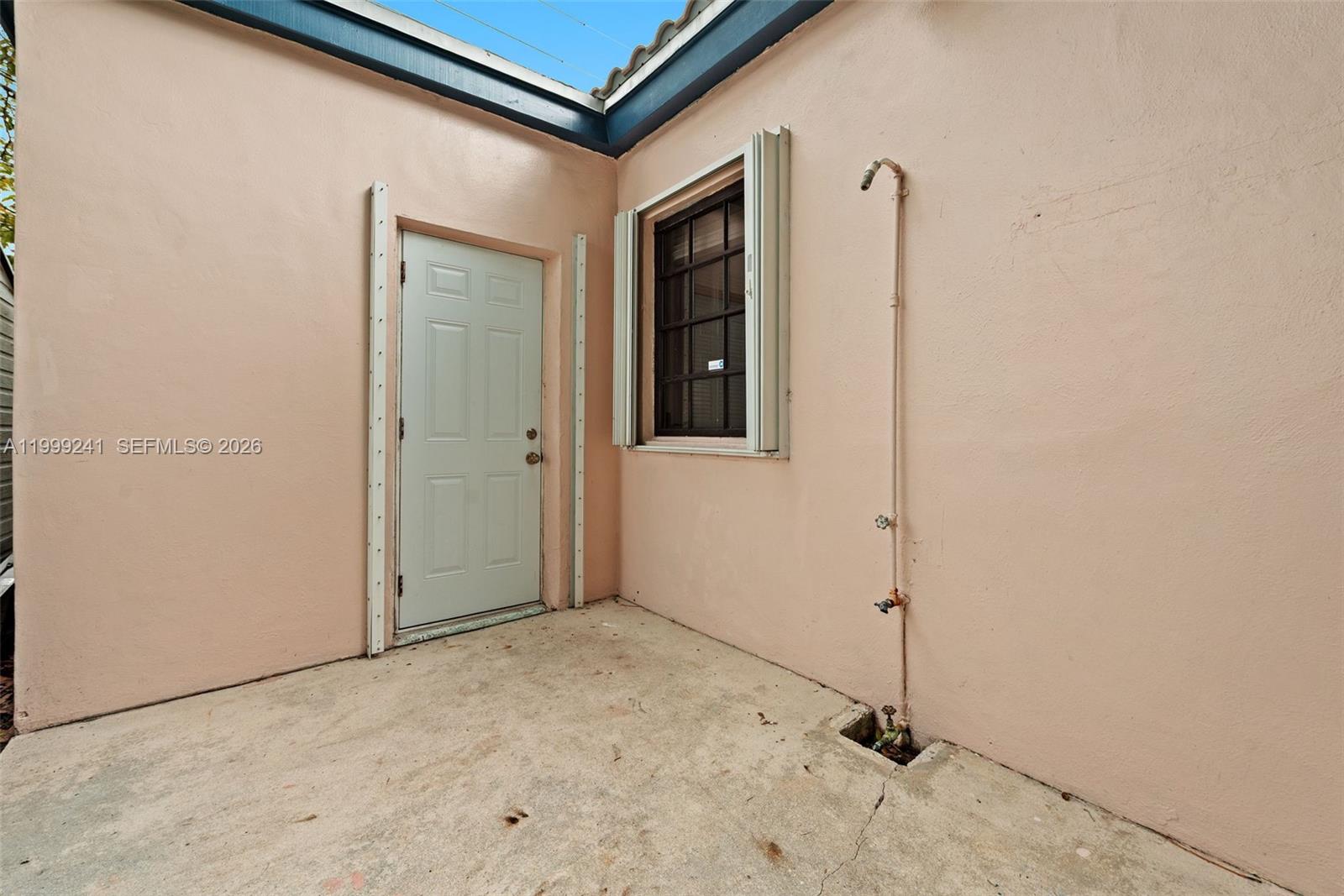 1395 NE 177th St North Miami Beach, FL 33162