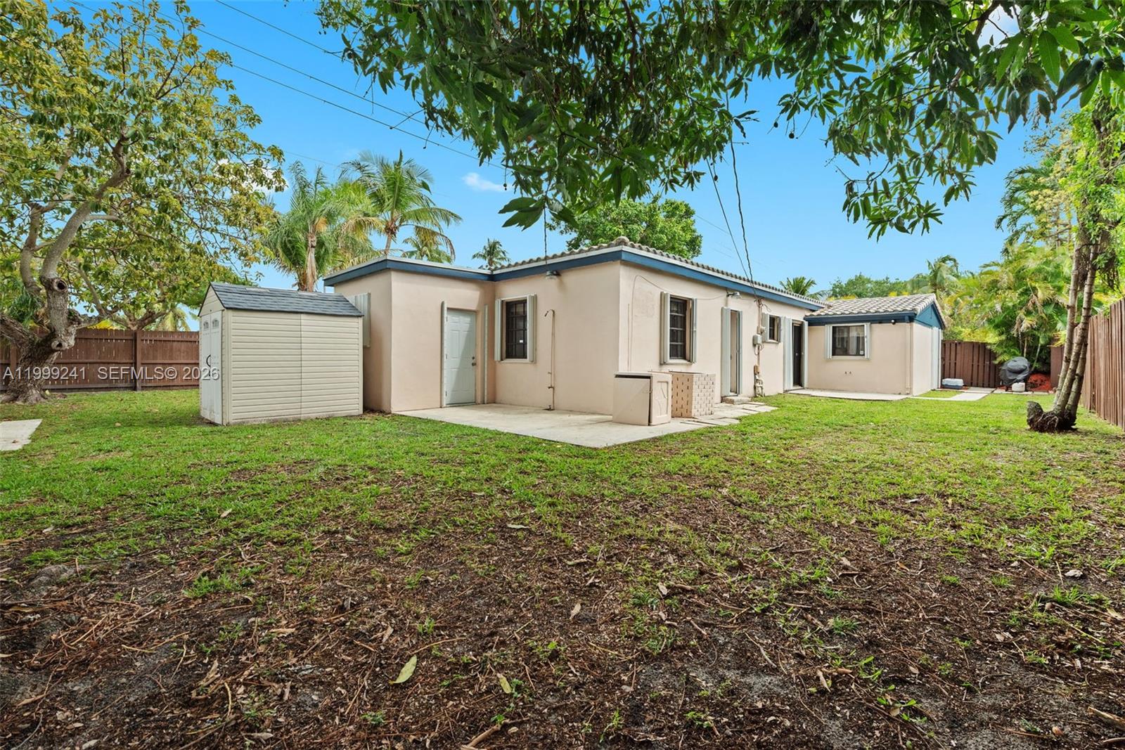 1395 NE 177th St North Miami Beach, FL 33162