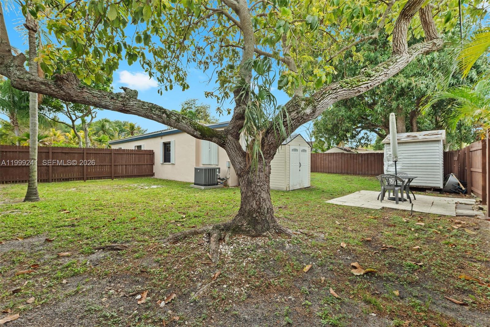 1395 NE 177th St North Miami Beach, FL 33162