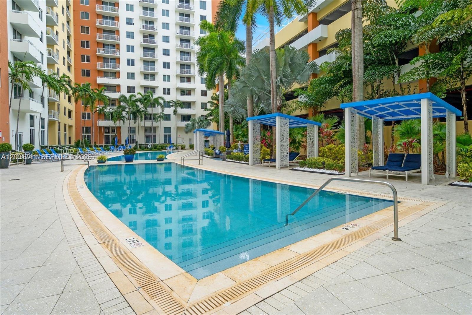 image The Venture at Aventura9