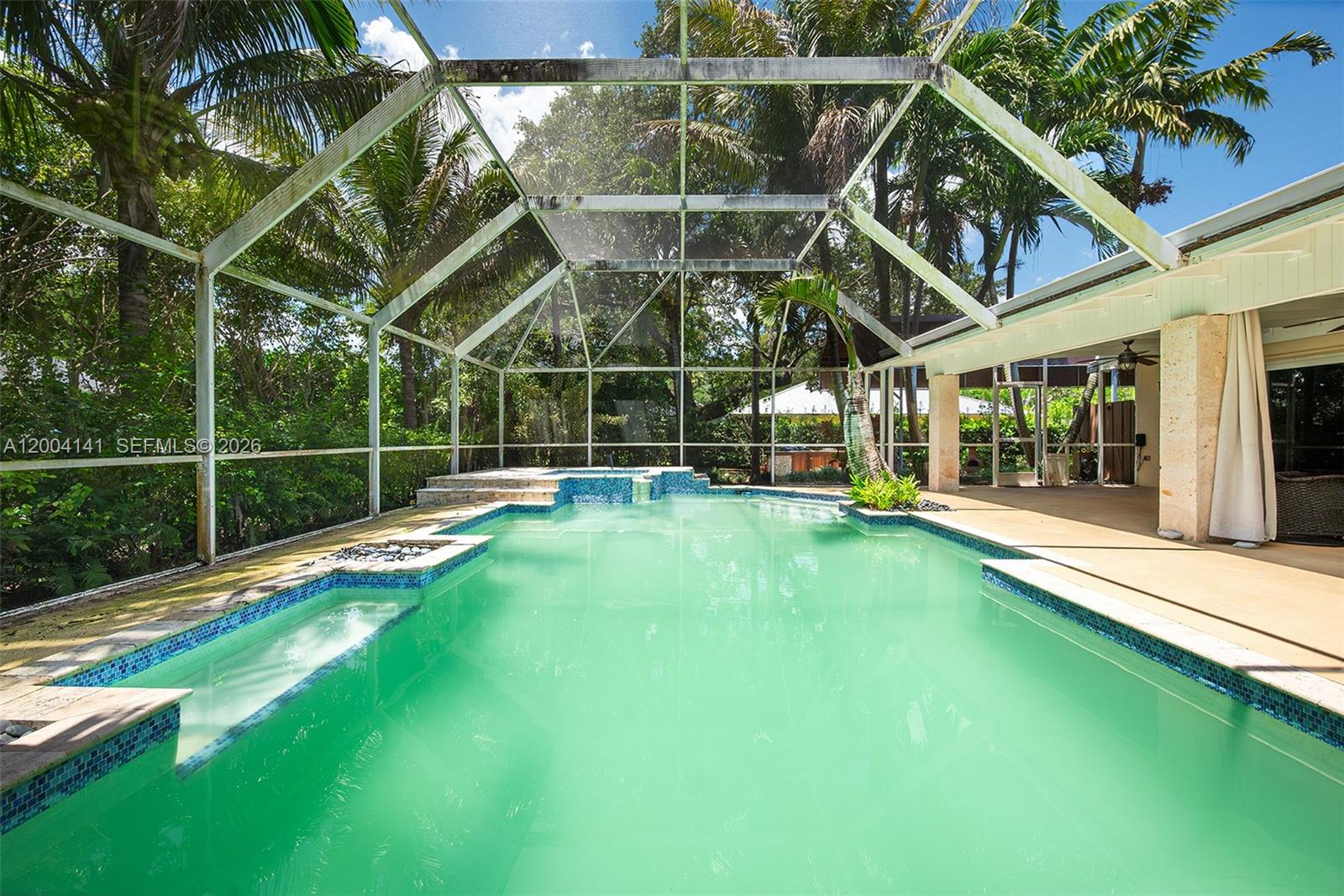 8480 SW 180th St Palmetto Bay, FL 33157