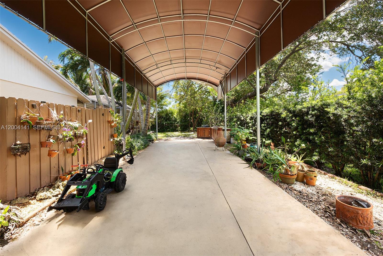 8480 SW 180th St Palmetto Bay, FL 33157