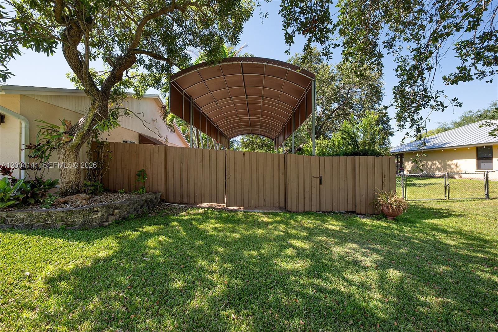 8480 SW 180th St Palmetto Bay, FL 33157