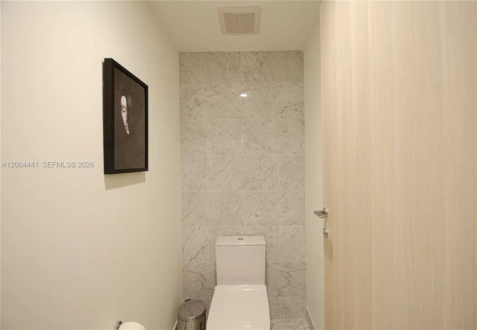 1000 Brickell Plz #4207 Miami, FL 33131