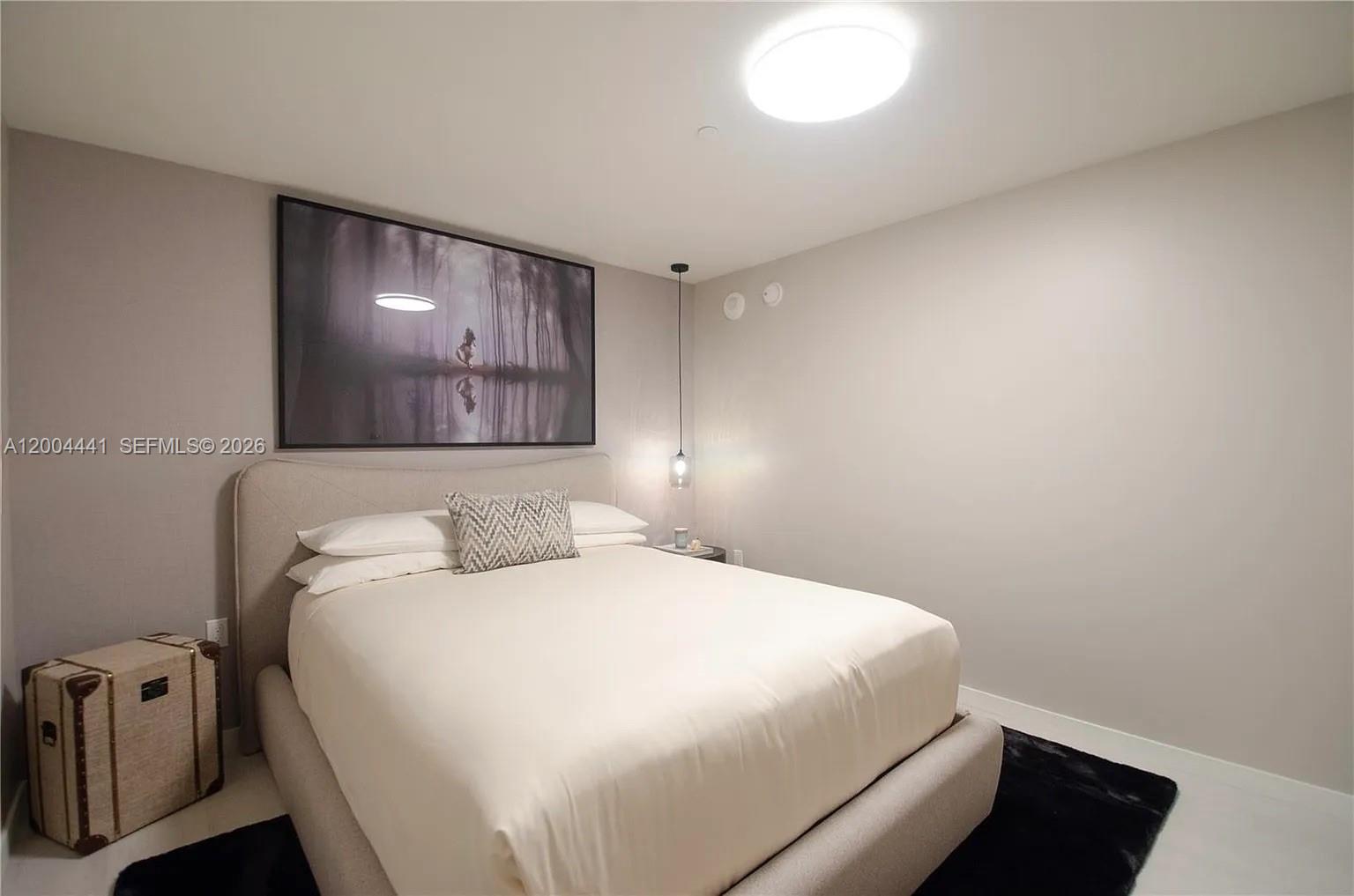 1000 Brickell Plz #4207 Miami, FL 33131