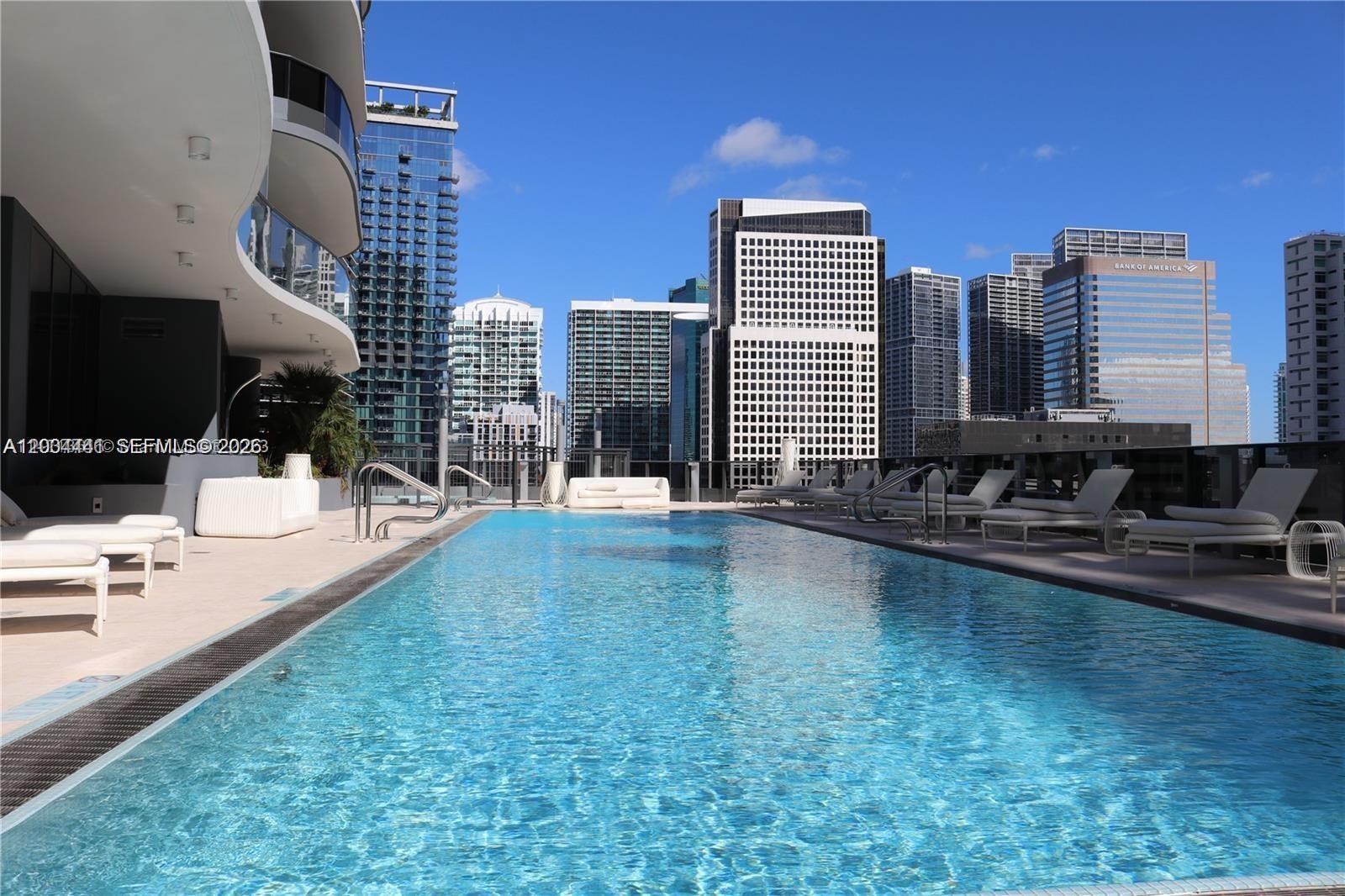 1000 Brickell Plz #4207 Miami, FL 33131