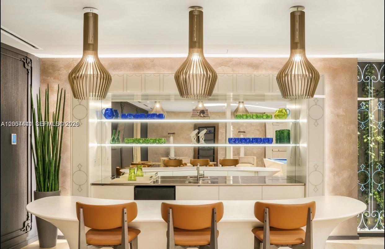 1000 Brickell Plz #4207 Miami, FL 33131