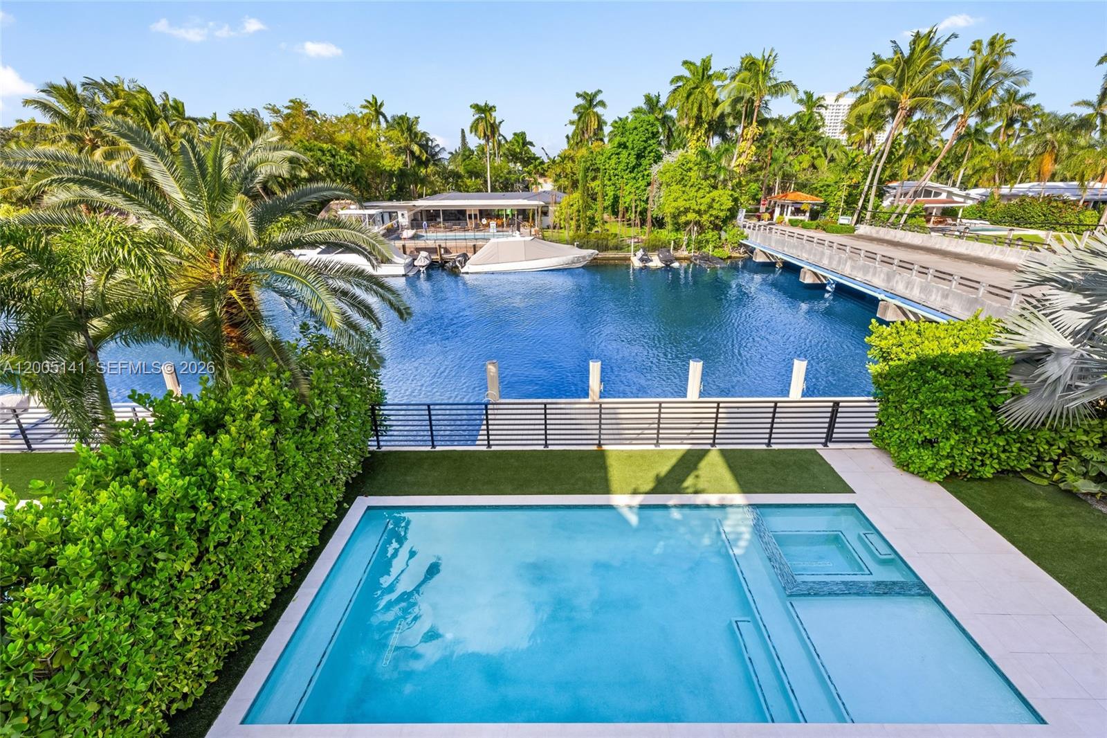 895 NE 76th St Miami, FL 33138