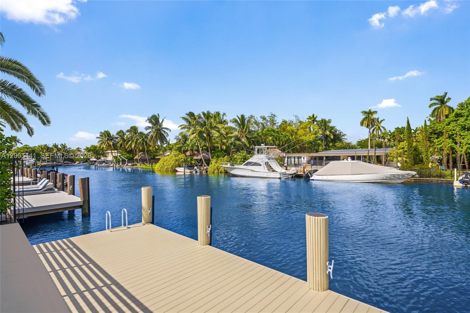 895 NE 76th St Miami, FL 33138