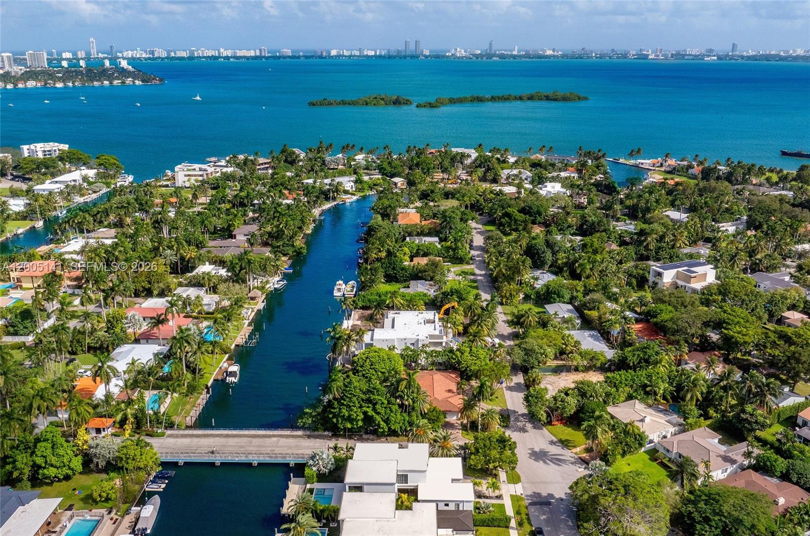 895 NE 76th St Miami, FL 33138