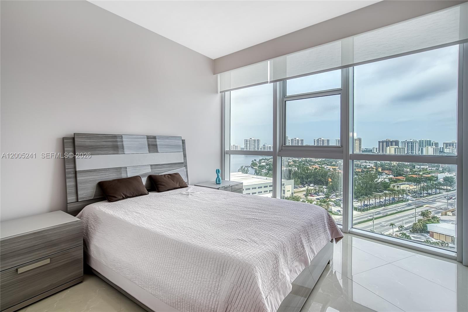 18201 Collins Ave #1701 Sunny Isles Beach, FL 33160