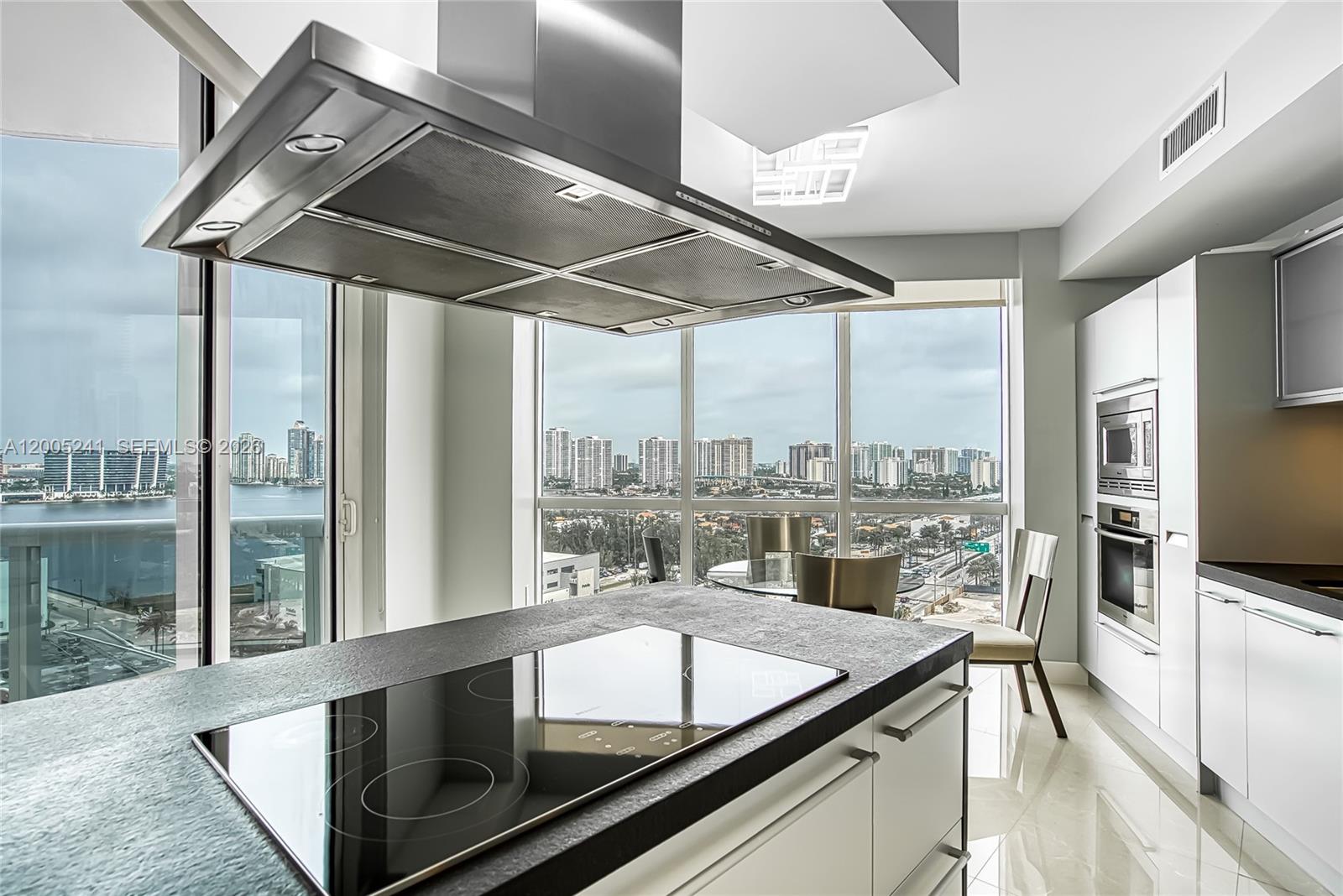 18201 Collins Ave #1701 Sunny Isles Beach, FL 33160