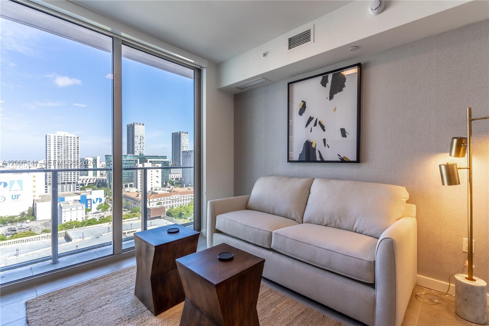 image Yotelpad Miami3