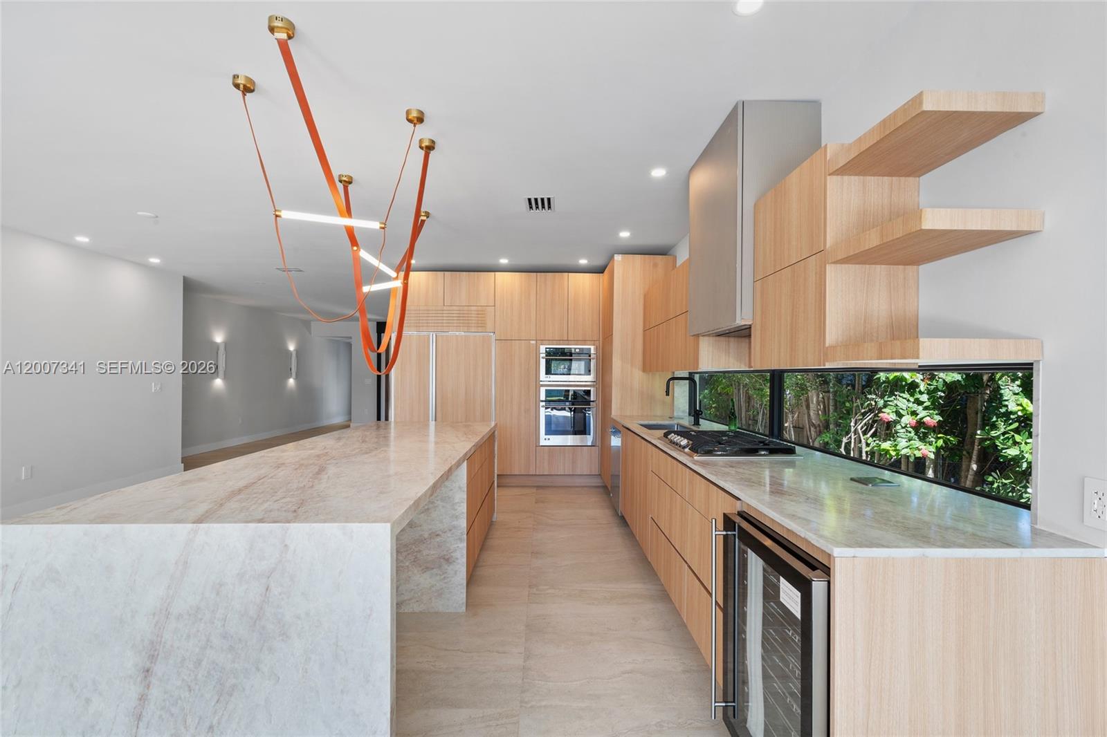 550 S Shore Dr Miami Beach, FL 33141