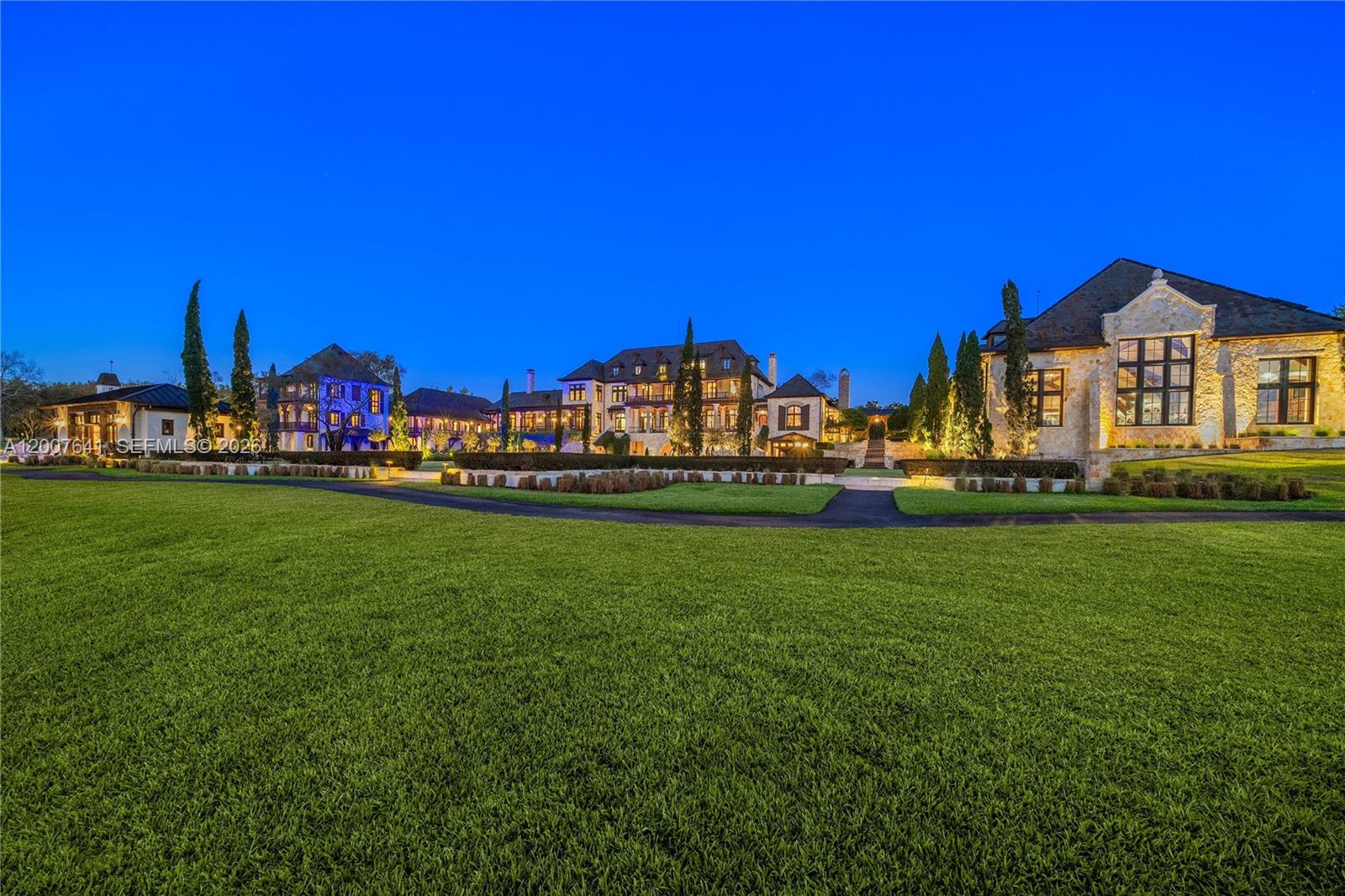 12321 Fort King Hwy Tampa, FL 33592