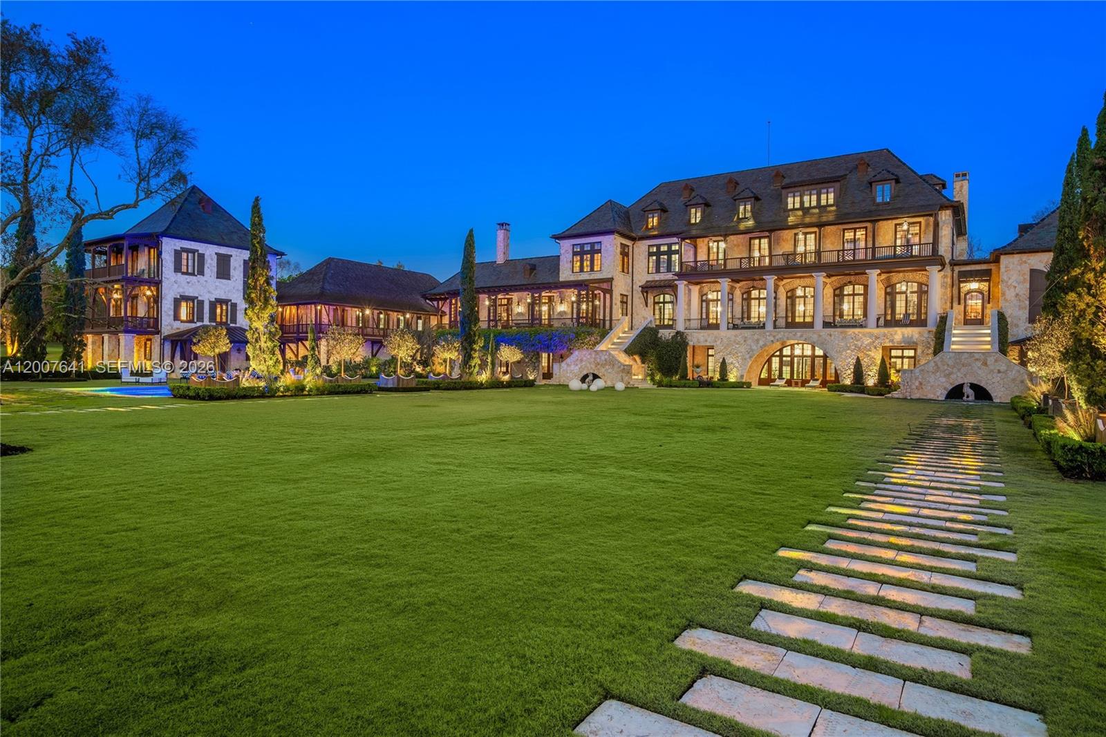 12321 Fort King Hwy Tampa, FL 33592