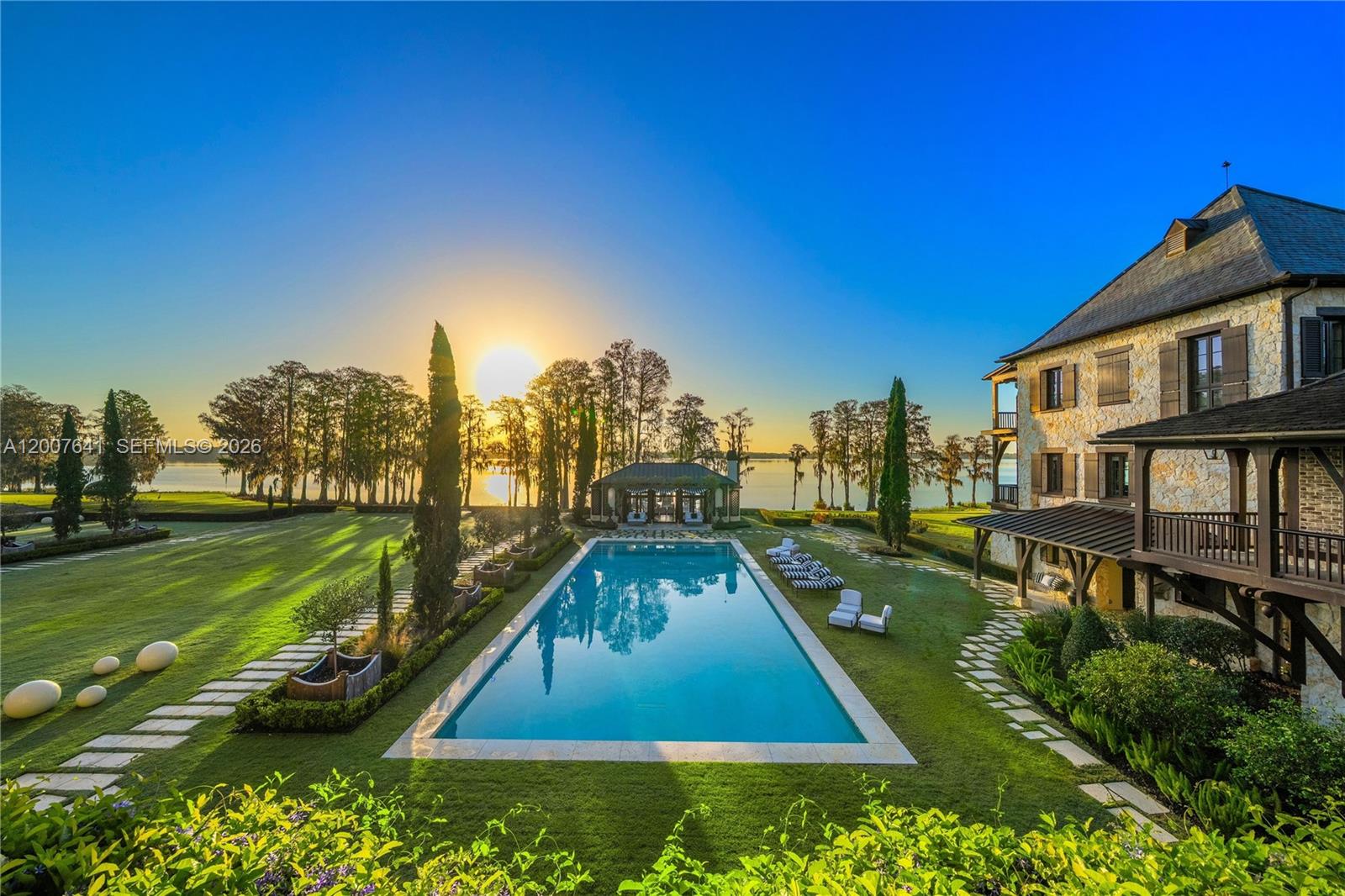 12321 Fort King Hwy Tampa, FL 33592