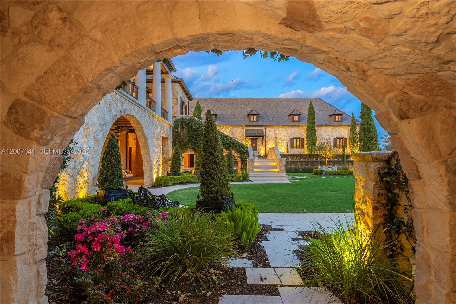 12321 Fort King Hwy Tampa, FL 33592